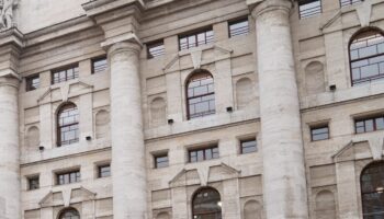 apertura-in-calo-per-piazza-affari