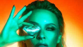 kylie-minogue-torna-con-il-nuovo-album-“tension”