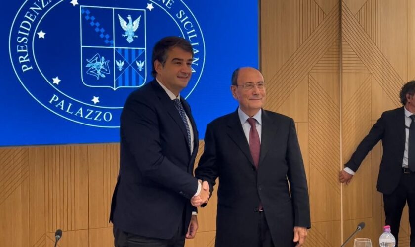 sicilia,-fitto-“fsc?-obiettivo-non-perdere-nemmeno-un-euro”