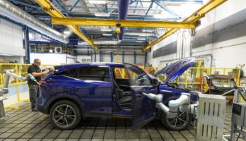 nissan-si-prepara-per-vendite-solo-elettriche-in-europa