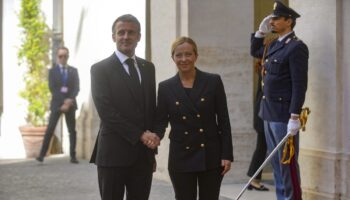 meloni-macron,-faccia-a-faccia-su-migranti-e-priorita-economiche-ue