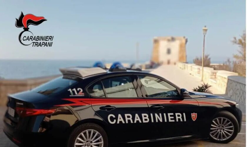 fuma-una-sigaretta-dal-balcone-di-casa-e-viene-riconosciuto,-arrestato-latitante