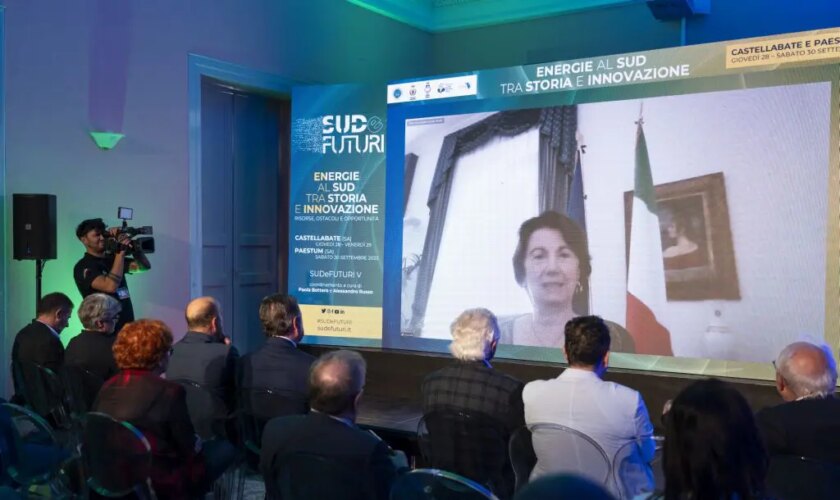 sudefuturi,-gratteri-“le-nuove-tecnologie-per-combattere-la-mafia-nello-spazio-digitale”