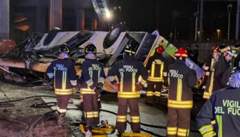 pullman-precipita-dal-cavalcavia-a-mestre,-21-morti-e-15-feriti.-rimosso-il-bus