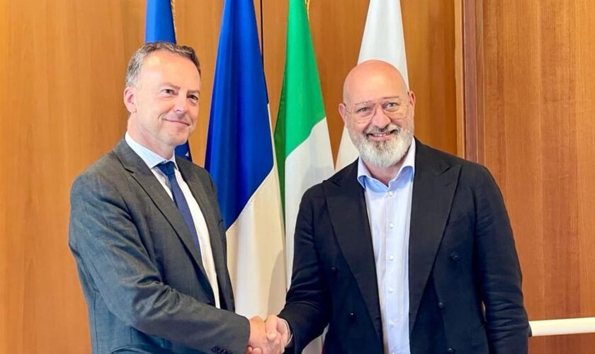 bonaccini-riceve-l’ambasciatore-francese-martin-briens