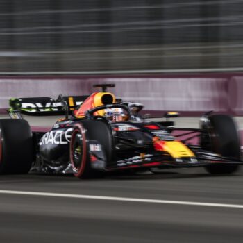 pole-verstappen-in-qatar,-leclerc-quinto-in-griglia