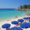 estate-senza-fine-in-salento,-spiagge-affollate