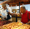con-il-caldo-la-frutta-e-piu-dolce-e-fuori-stagione