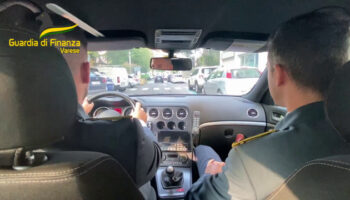 varese,-confisca-a-dipendente-societa-postale-che-truffava-pensionati