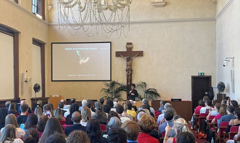 universita-cattolica,-ishiguro-parla-di-interazione-tra-umani-e-robot