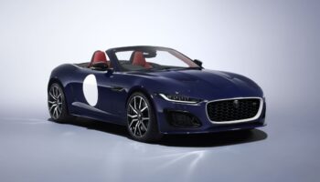 f-type-zp-edition,-l’ultima-sportiva-a-benzina-del-giaguaro