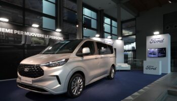 ford-svela-il-nuovo-tourneo-custom-al-ttg-travel-experience-di-rimini