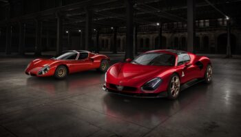 alfa-romeo-33-stradale-debutta-al-“salone-auto-e-moto-d’epoca”