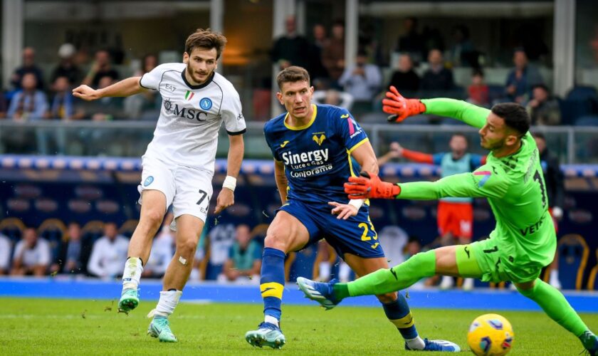 verona-napoli-1-3-con-doppietta-di-kvaratskhelia