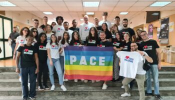 ersu-palermo,-una-t-shirt-per-la-pace-ed-il-dialogo-tra-i-popoli