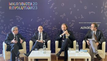 il-microbiota-come-strumento-terapeutico,-esperti-a-confronto-a-bologna