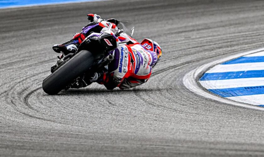 martin-vince-la-sprint-in-thailandia,-bagnaia-solo-settimo