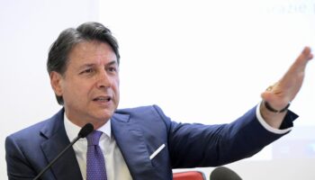 medio-oriente,-conte-“per-la-pace-ci-vogliono-schiena-dritta-e-coraggio”