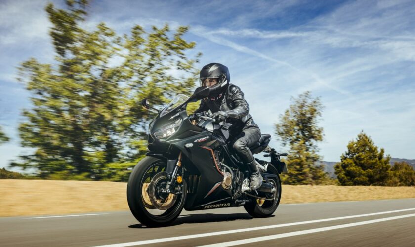michelin-a-eicma-con-tre-nuovissimi-pneumatici-per-moto