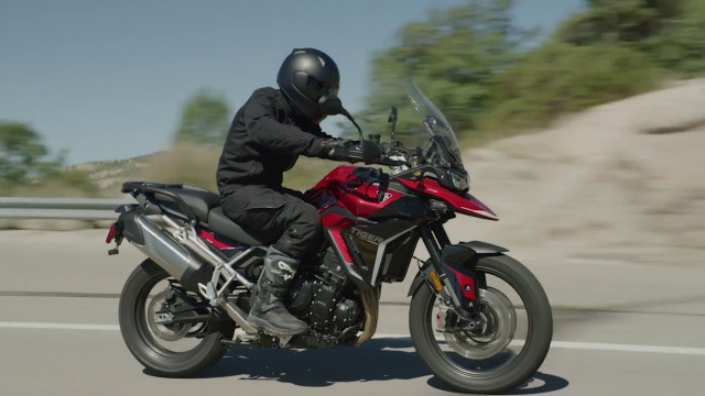 triumph-rinnova-la-tiger-900