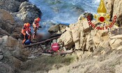 naufragio-in-sardegna,-un-diportista-trovato-morto-sugli-scogli