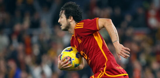 la-roma-batte-il-lecce-con-due-gol-oltre-il-novantesimo