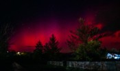 l’aurora-boreale-avvistata-nel-nord-italia-e-in-austria