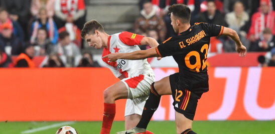 la-roma-cade-a-praga,-lo-slavia-passa-per-2-0