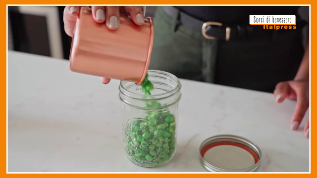 sorsi-di-benessere-–-pesto-di-piselli-ricco-di-proteine-vegetali