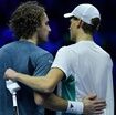 atp-finals,-sinner-stende-tsitsipas-6-4-6-4