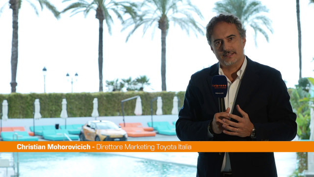 mohorovicich-“un-design-forte-e-distintivo-per-il-nuovo-toyota-ch-r”