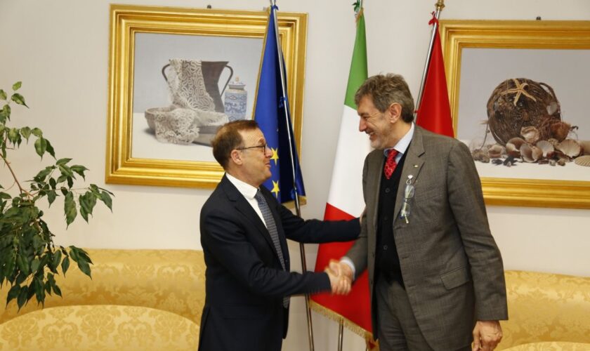 il-presidente-marsilio-ha-incontrato-il-nuovo-prefetto-dell’aquila-di-vicenzo