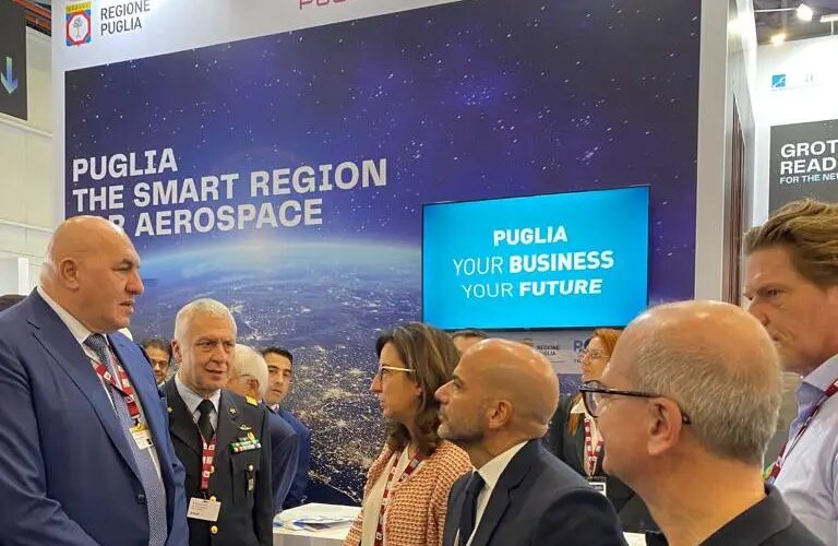 la-regione-puglia-con-9-imprese-al-dubai-airshow-2023