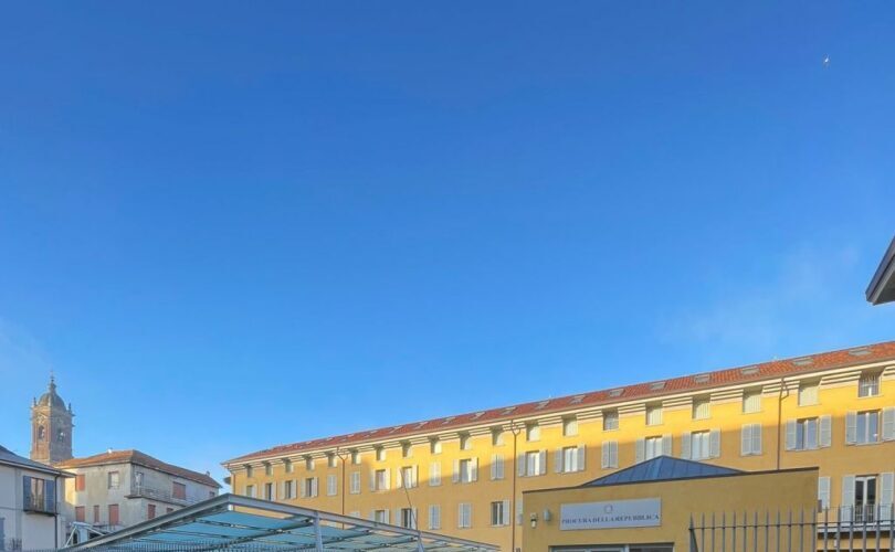 monza,-bloccato-uomo-che-voleva-bruciare-l’ingresso-della-procura