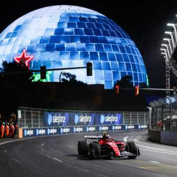tombino-danneggia-la-ferrari-di-sainz,-fp1-gp-usa-sospese
