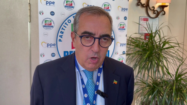 gasparri-“nel-nome-di-berlusconi-la-storia-di-forza-italia-continua”