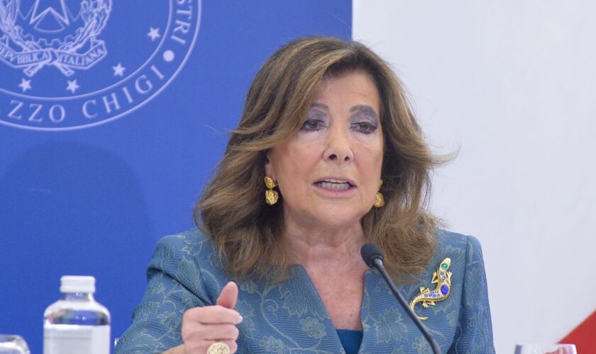 casellati-“contro-la-violenza-sulla-donne-le-leggi-non-bastano”
