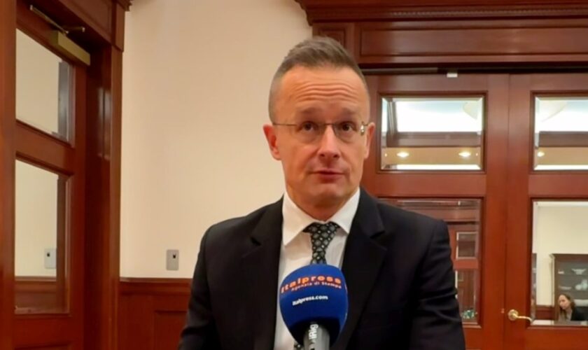 ministro-esteri-ungheria-“evitare-rischio-terza-guerra-mondiale”