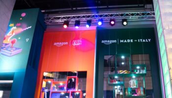 black-friday,-apre-a-milano-la-“fun-house”-di-amazon