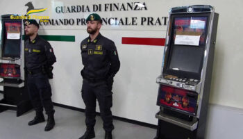 prato,-controllo-in-un-internet-point.-sequestrati-65-pc-senza-licenza
