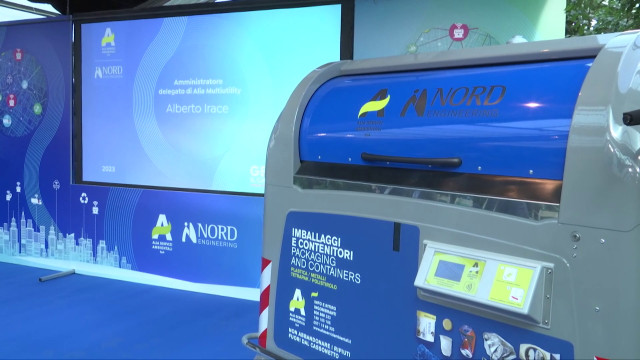 rifiuti,-arriva-il-cassonetto-5.0-genius