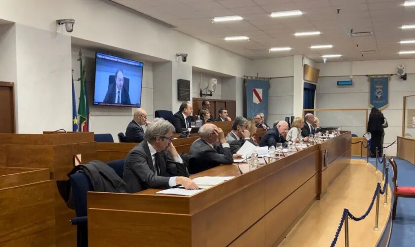 campania,-dal-consiglio-ok-a-variazione-di-bilancio-e-pdl-su-pet-therapy