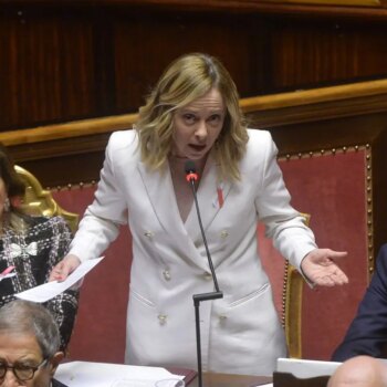 meloni-“abbiamo-gia-cambiato-l’italia,-e-sotto-gli-occhi-di-tutti”