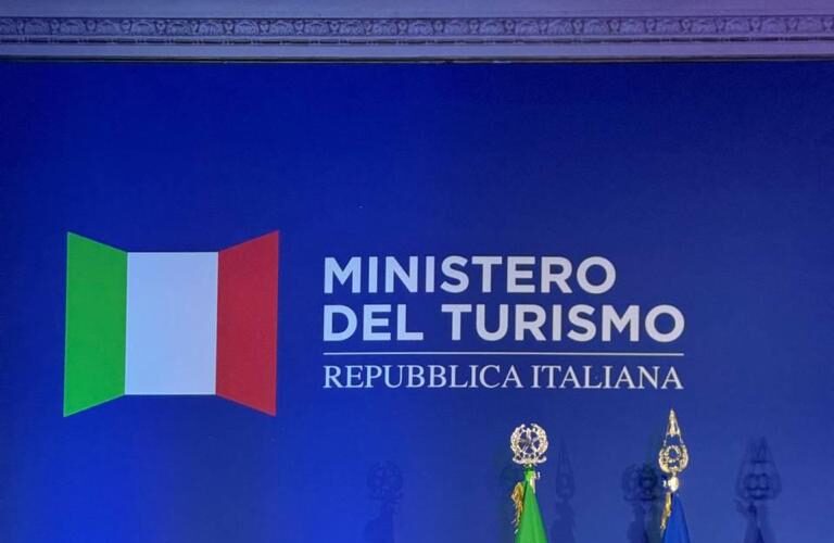 il-governo-al-forum-del-turismo-sul-lago-maggiore-“e’-il-nostro-oro”