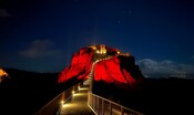 contro-la-violenza-sulle-donne,-il-colosseo-stasera-si-illumina-di-rosso 