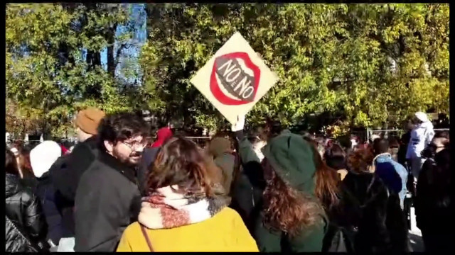 milano-scende-in-piazza-contro-la-violenza-sulle-donne