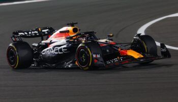 verstappen-in-pole-ad-abu-dhabi-davanti-a-leclerc