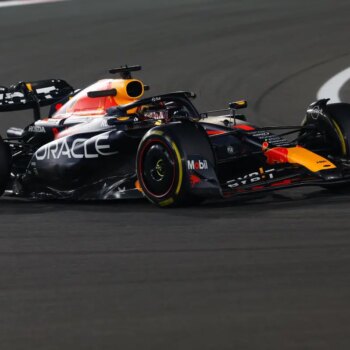 verstappen-in-pole-ad-abu-dhabi-davanti-a-leclerc