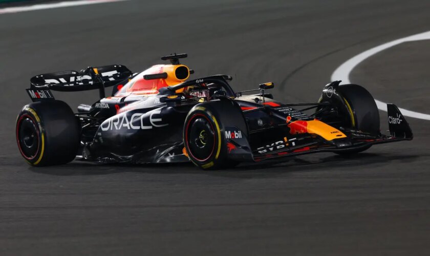 verstappen-in-pole-ad-abu-dhabi-davanti-a-leclerc
