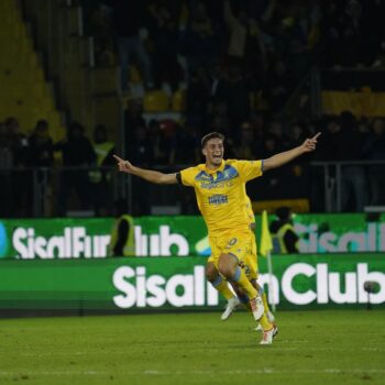 monterisi-nel-recupero,-il-frosinone-batte-2-1-il-genoa